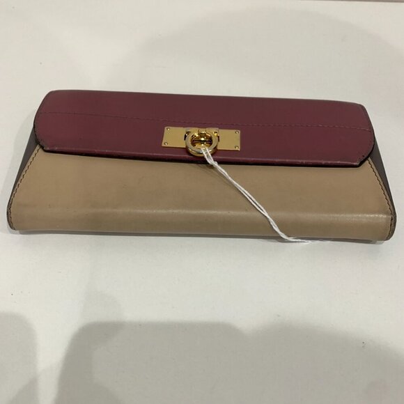Salvatore Ferragamo Burgundy and Beige Wallet PRISTINE - Picture 3 of 10